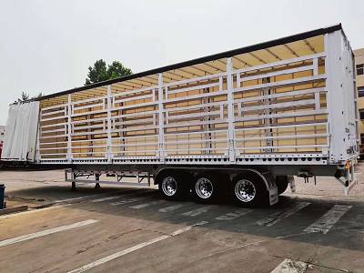 Curtain side Semitrailer