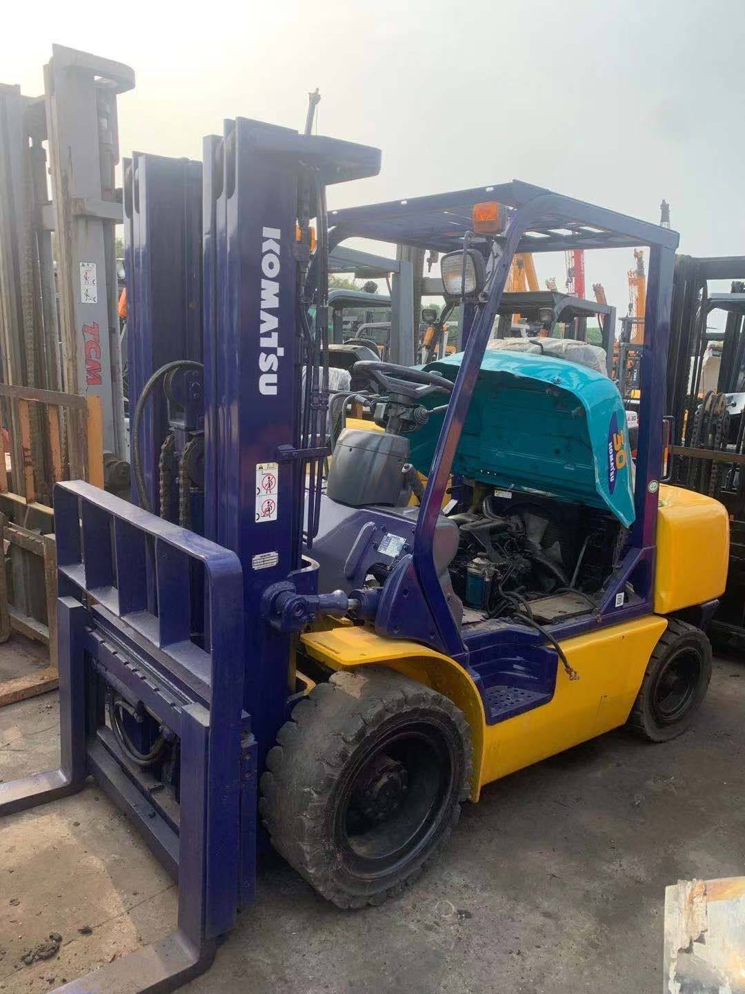 Used Komastu Diesel forklift  (2).jpg