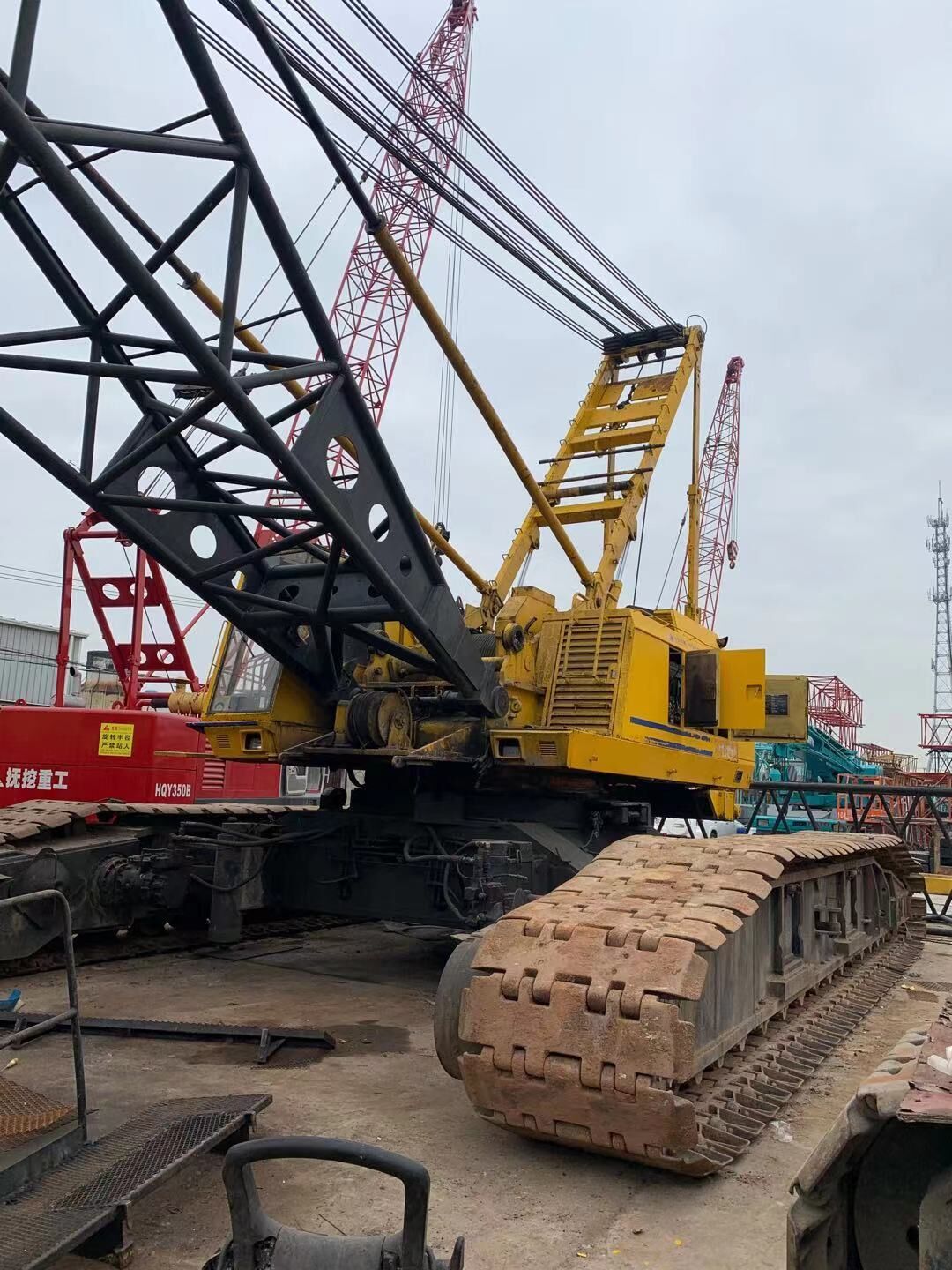 Used 200ton crawler crane Sumitomo 200 (3).jpg