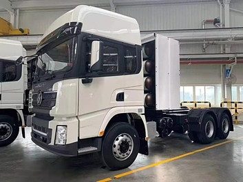 SHACMAN X3000 6×4 CNG Trailer  truck head tractor 