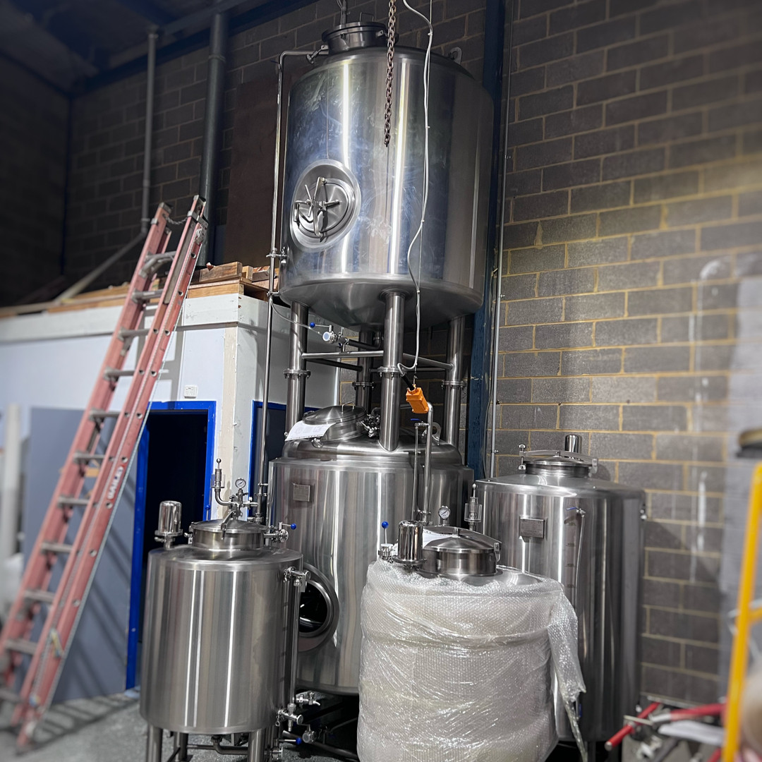 New Glycol chiller and other stainless steel tanks arrived New Glycol chiller and other stainless steel tanks arrived