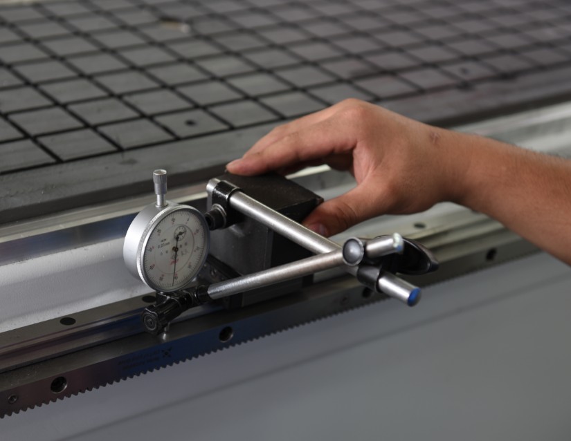 МАШИНА С ЧПУ Точность обработки определяет факторы МАШИНА С ЧПУ Точность обработки определяет факторы