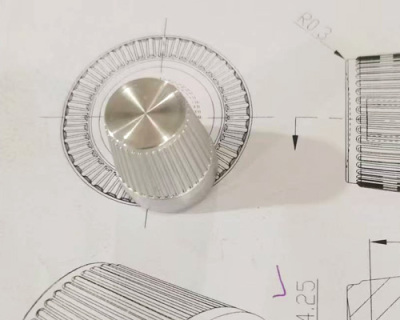 4軸CNC工作機械用カスタム金属部品