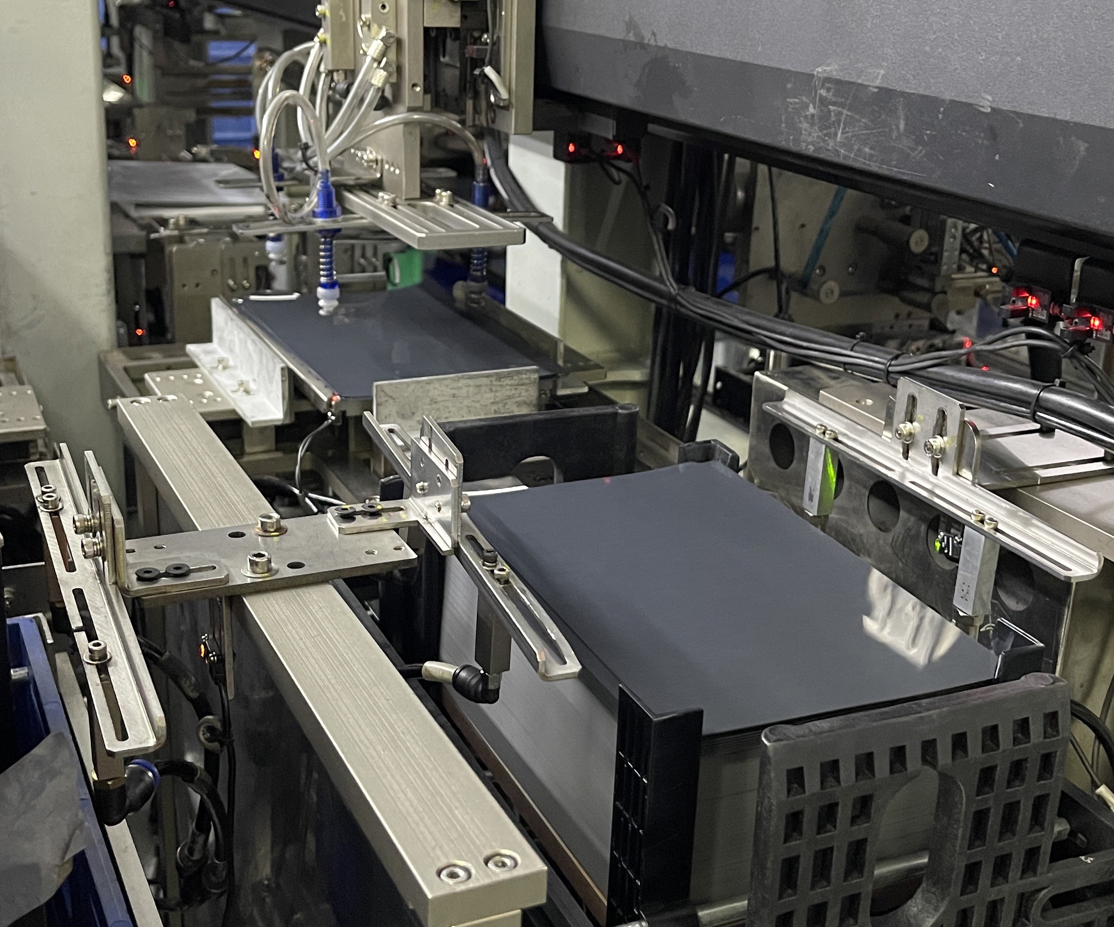 電極切断機用リニアモーターモジュール