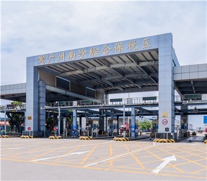 严瑾 学长