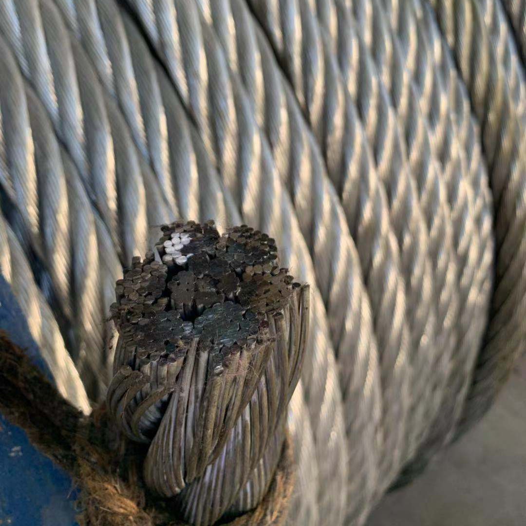 Cable de acero galvanizado 6x37 10-22mm utilizado para maquinaria de elevación