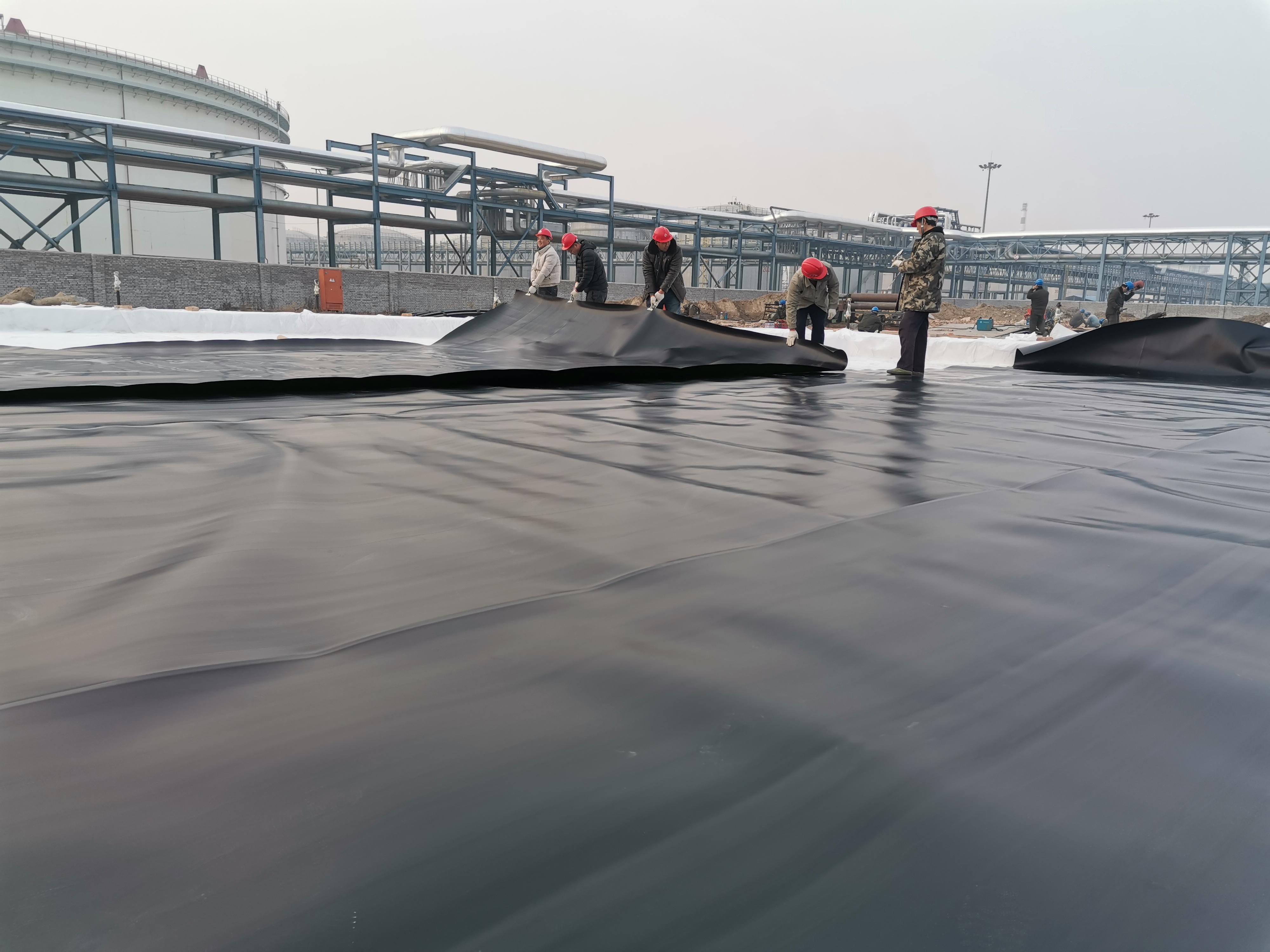 Geomembrana compuesta de HDPE impermeable de 1.5mm de alta definición puede utilizarse en piscinas de biogás