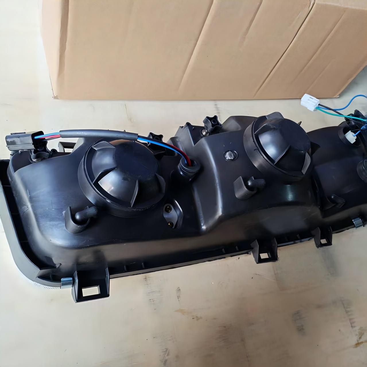 Faro para SWZ R (lado derecho) conjunto de faro para camión pesado