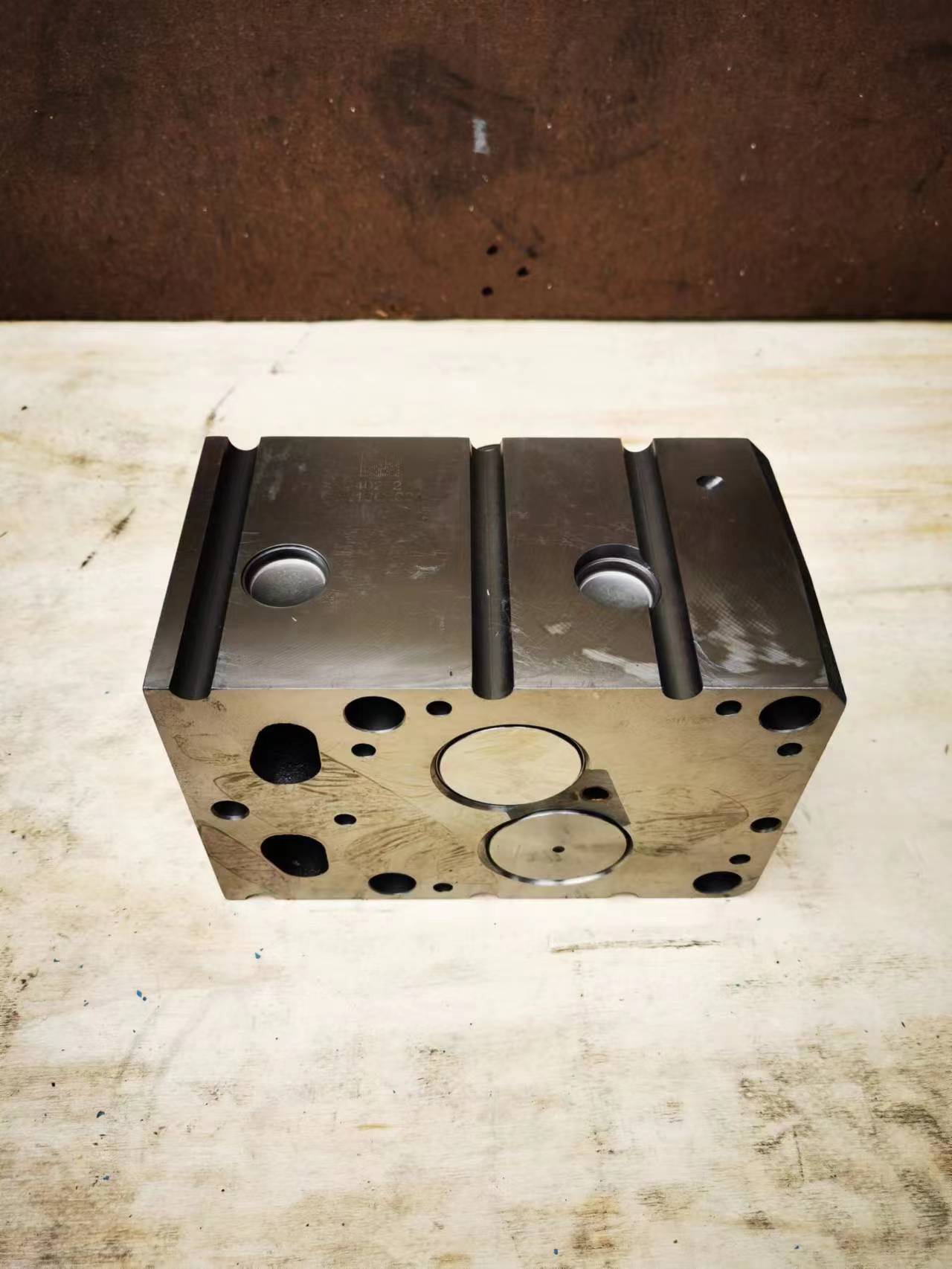 Culata de cilindro 612600040282, culata de motor para motores diésel WD615 y WP10 de camiones pesados HOWO