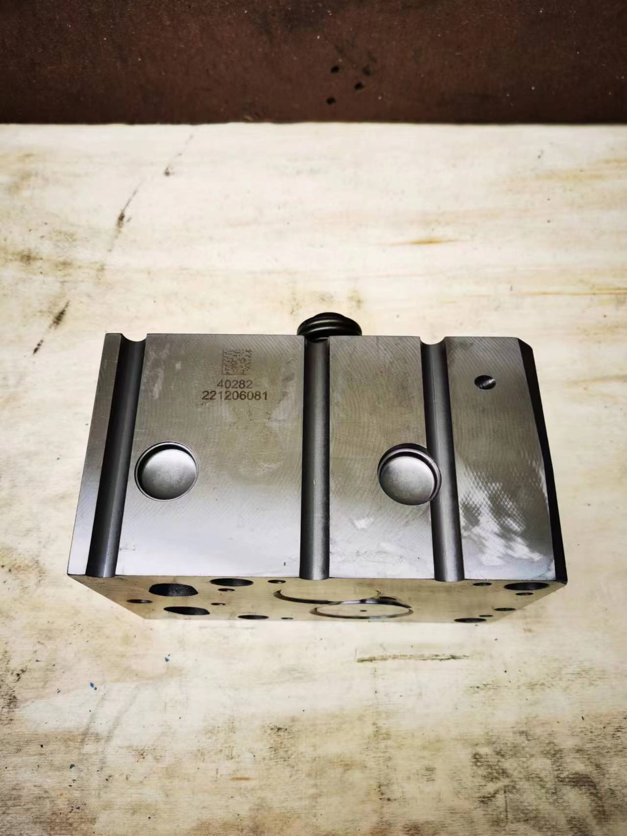 Culata de cilindro 612600040282, culata de motor para motores diésel WD615 y WP10 de camiones pesados HOWO