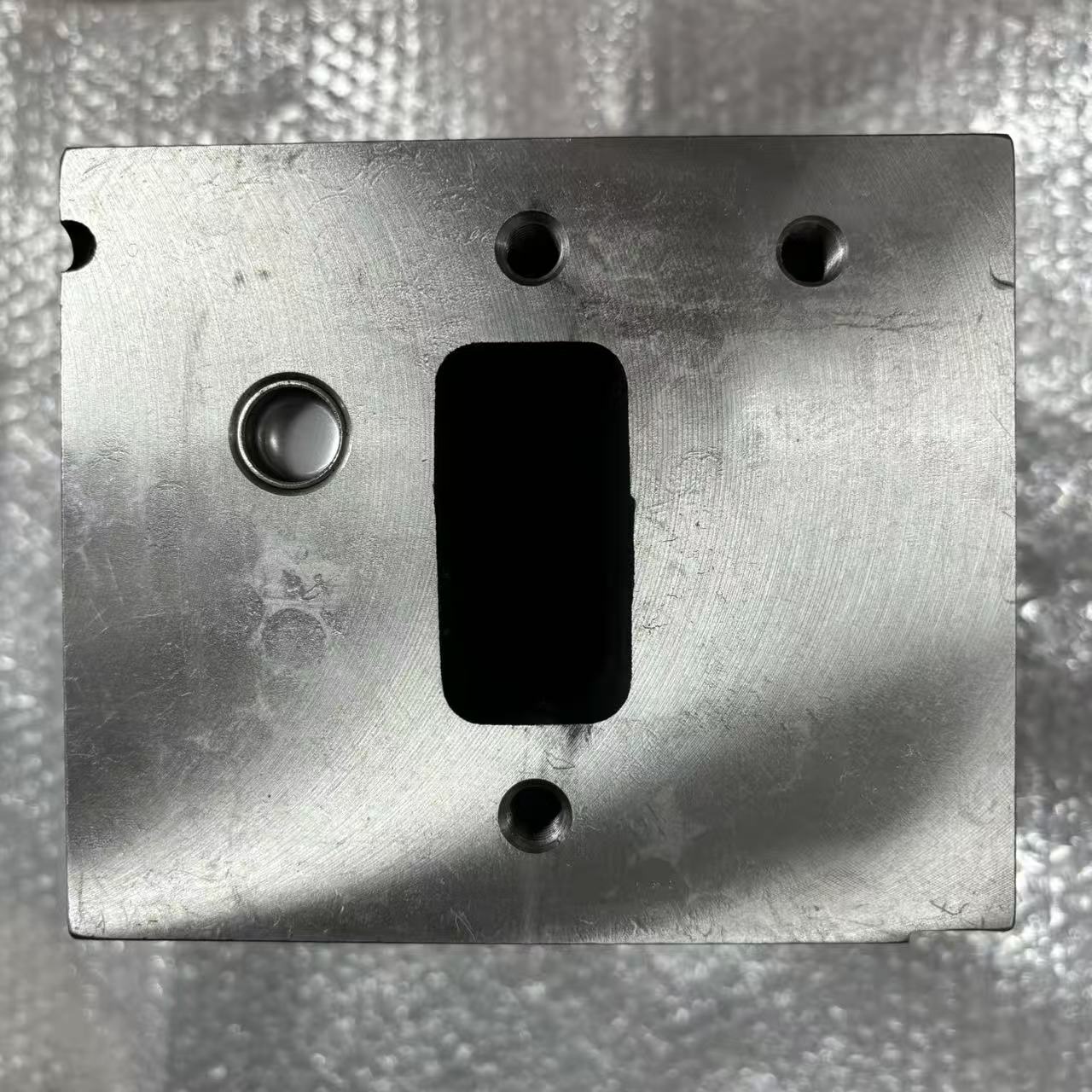 Culata A21246040010D para motor diésel D12 de Sinotruk, piezas de motor para camiones pesados