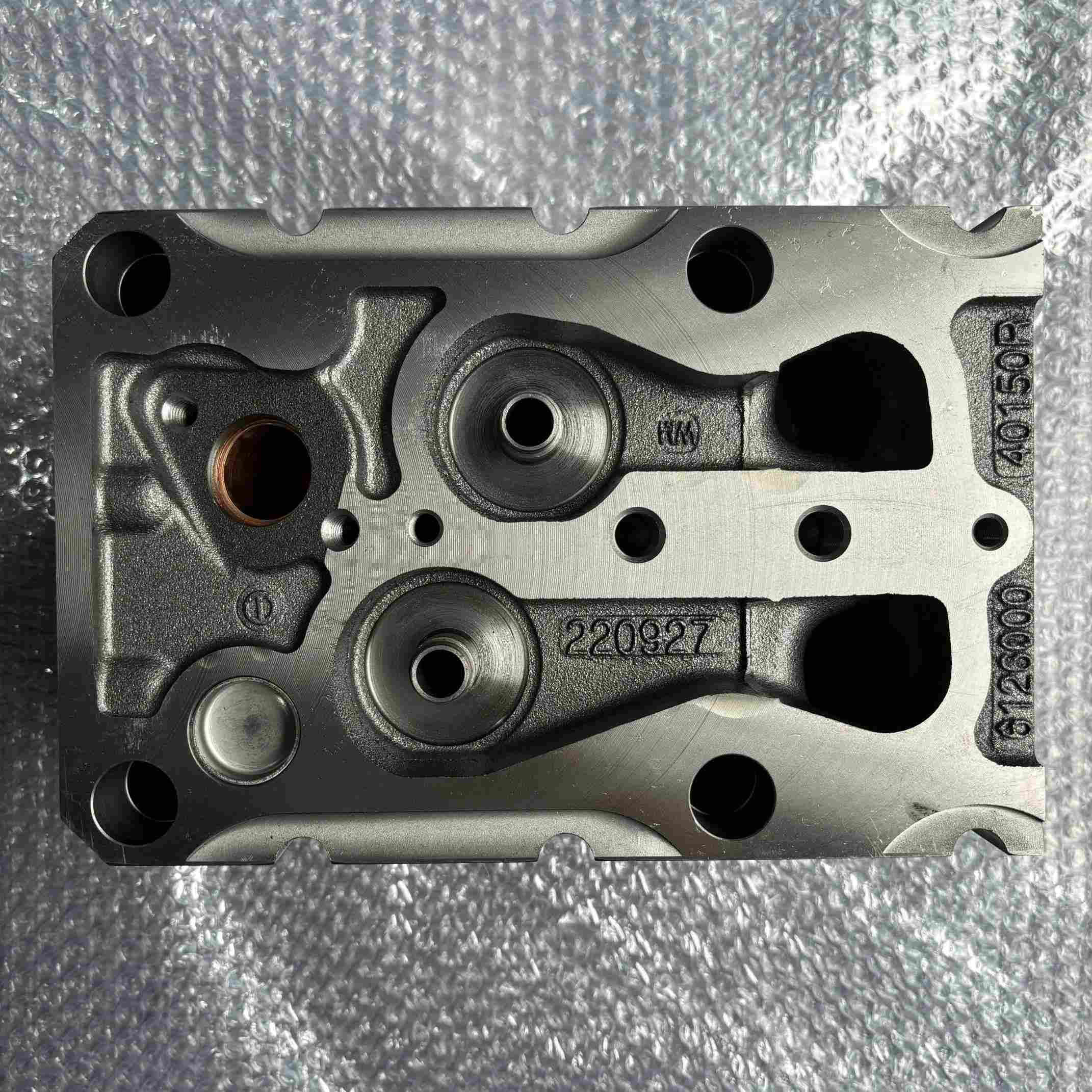 Culata de cilindro 61560040058 Euro II de dos válvulas para motor diésel WD615 HOWO STR