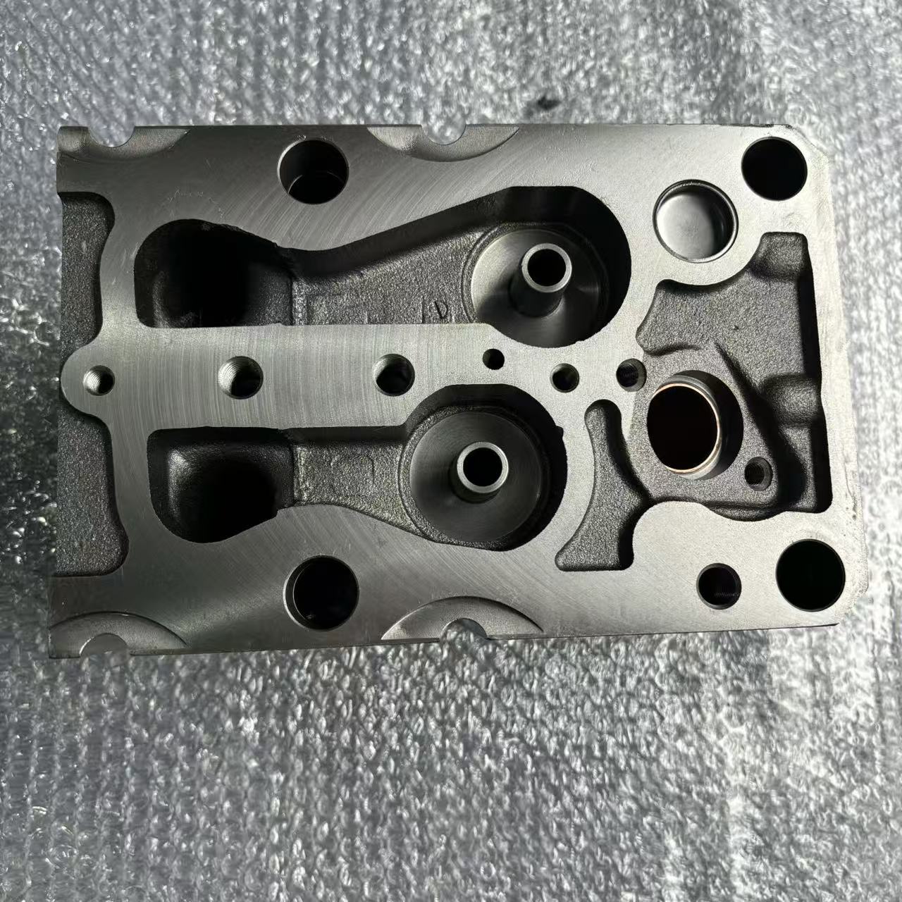 Culata de cilindro 61260040362 P10 de dos válvulas para piezas de motor diésel de camiones pesados