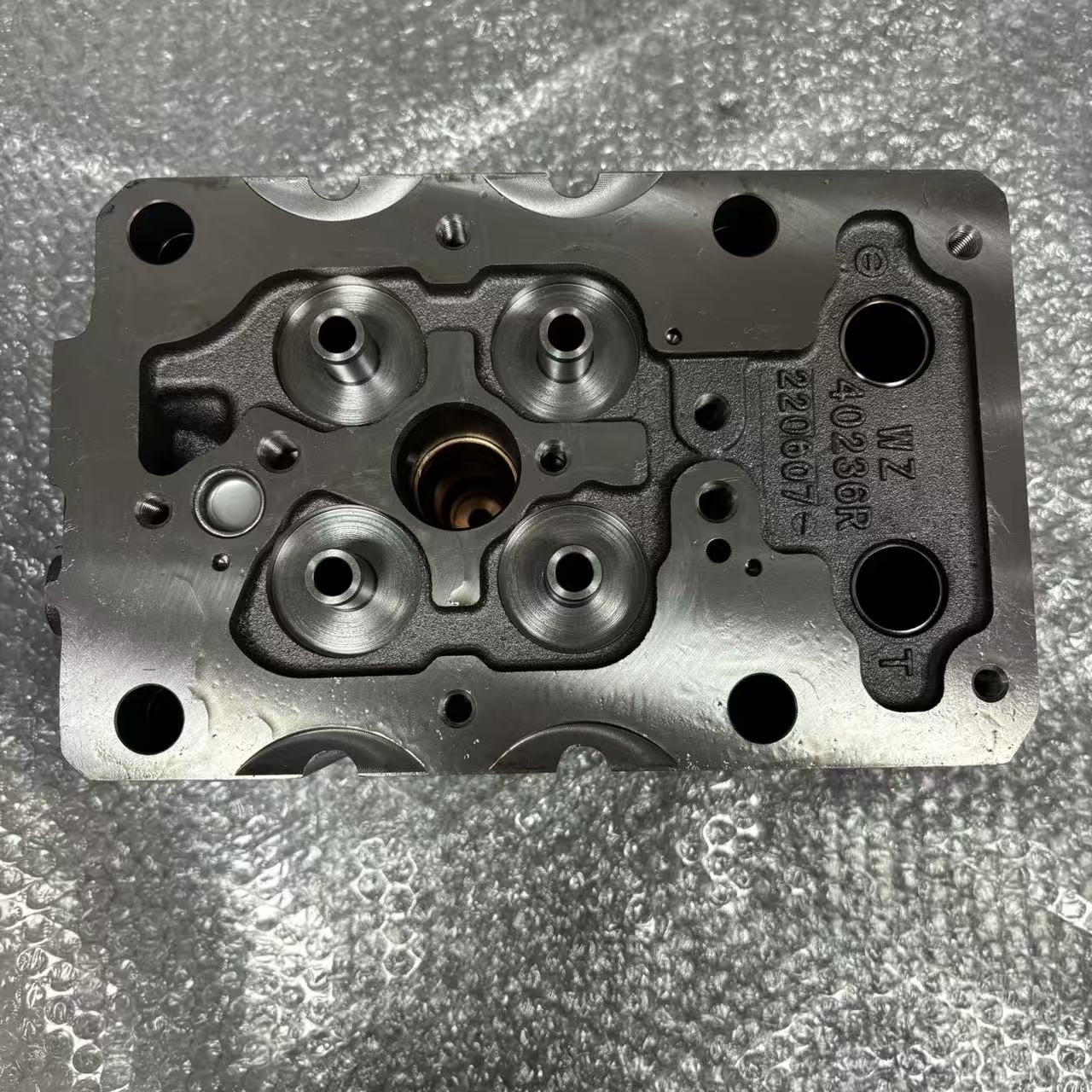 Culata de cilindro 1007877683 P12, tipo de exportación, para motor diésel de camión pesado