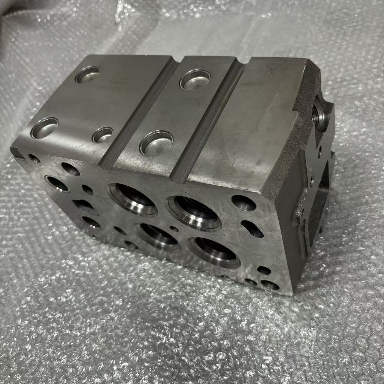 Culata de cilindro 1007877683 P12, tipo de exportación, para motor diésel de camión pesado