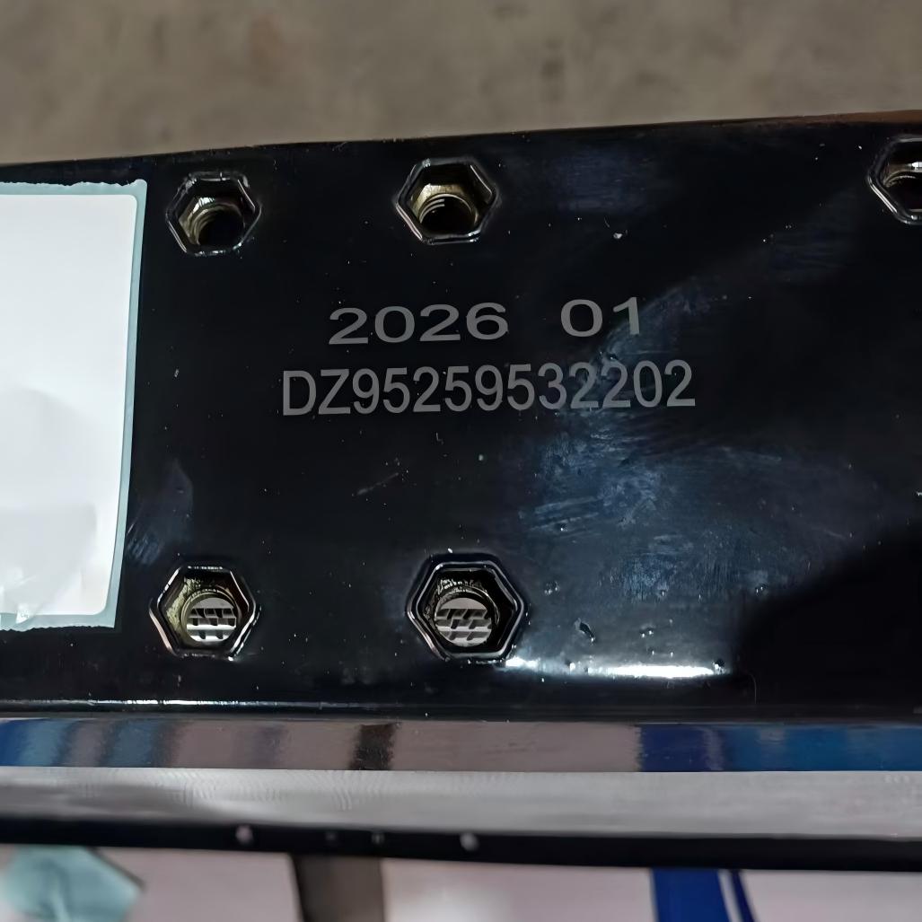 Радиатор DZ95259532202 для системы охлаждения тяжелого грузовика (алюминиевый радиатор двигателя)
