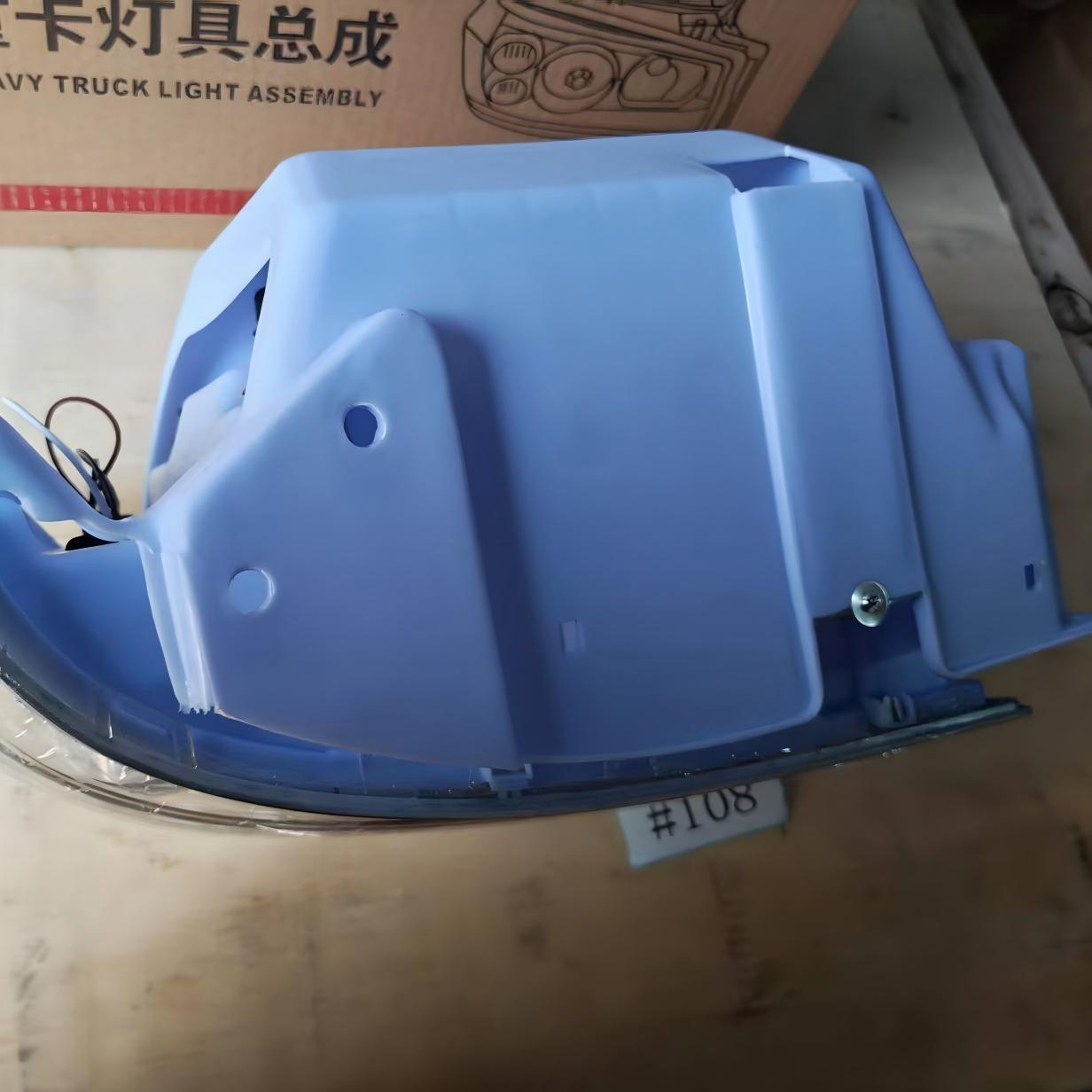 Фара L 371 WG9719720001 для тяжелого грузовика SINOTRUK HOWO 371 (левая передняя фара в сборе)