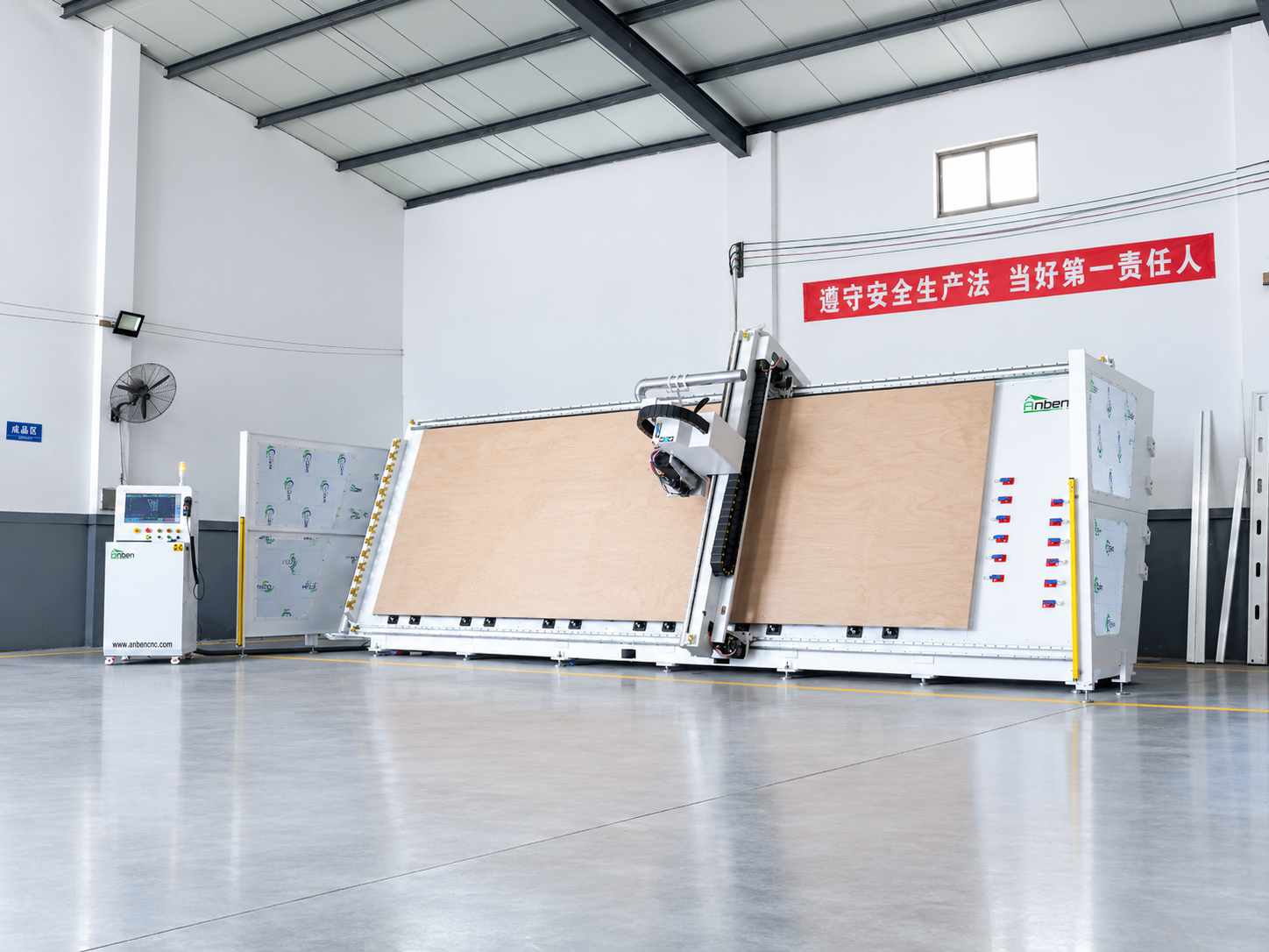 Fresadora CNC vertical V-2162