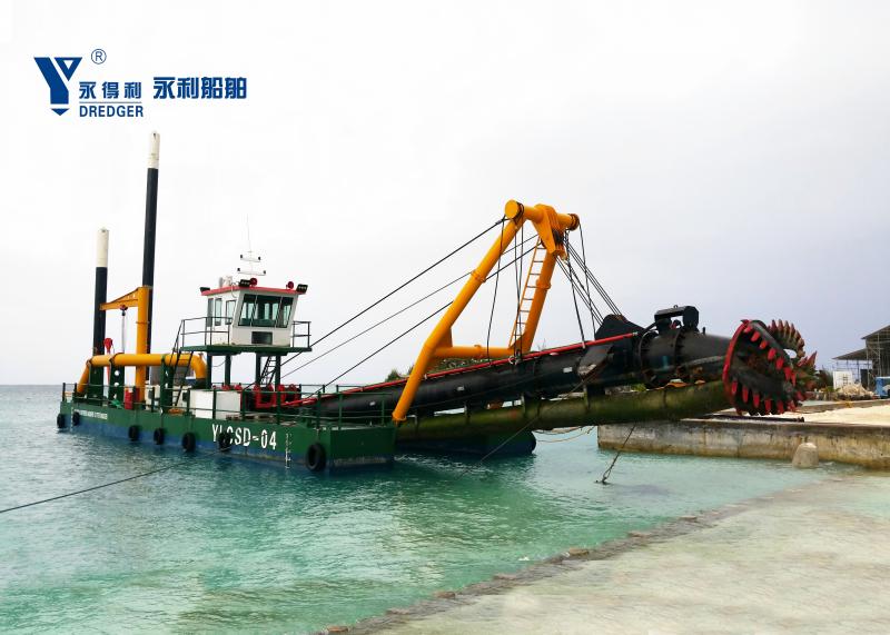 16 Inch 2500m3/hour Cutter Suction Dredger With Dredging Depth 14m & Discharge Distance 1400m