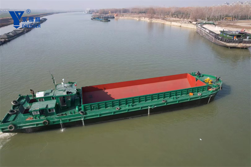 Split Hopper Barge