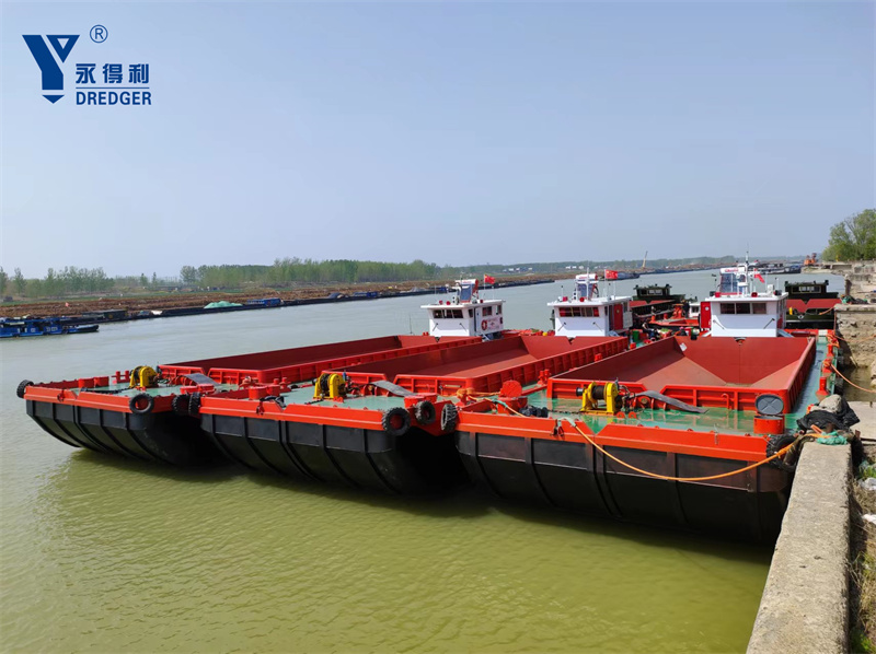 Split Hopper Barge