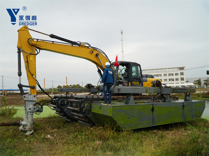 Amphibious Excavator