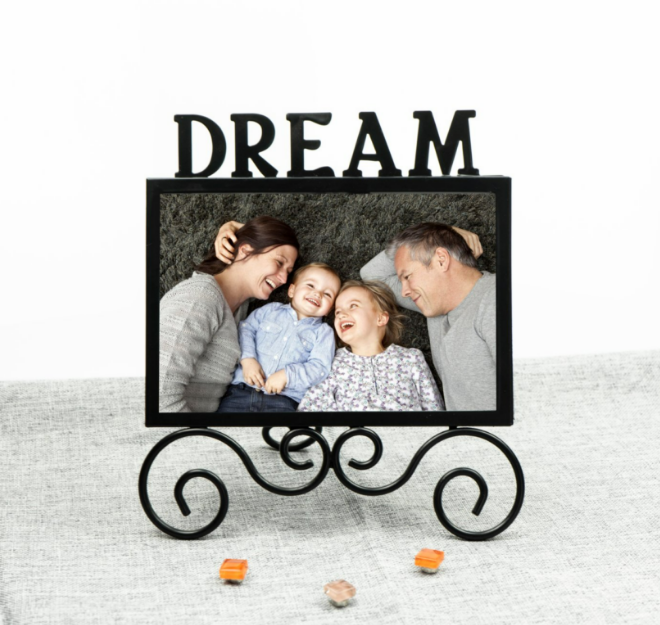 Metal photo frame