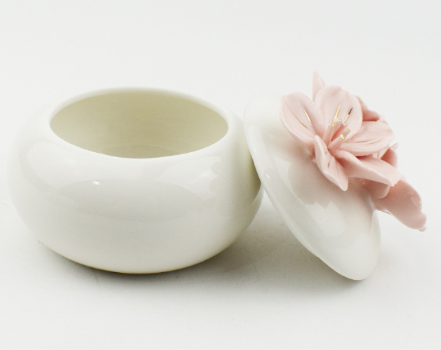 Ceramic artificial flower-shaped jewelry storage box