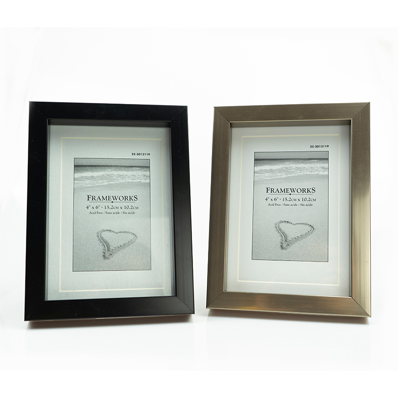 Metal photo frame