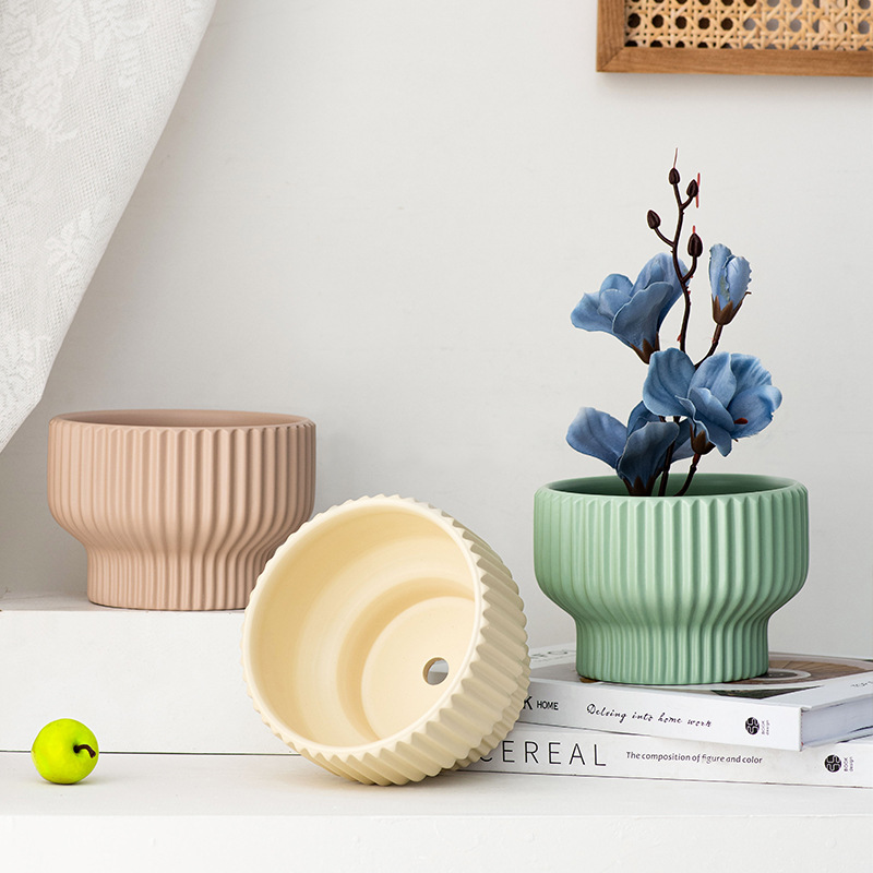 Ceramic planter