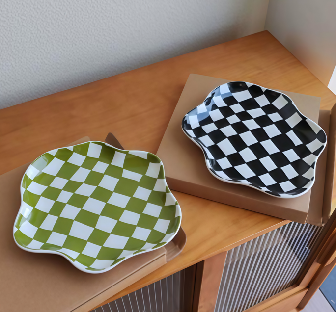 Ceramic tray