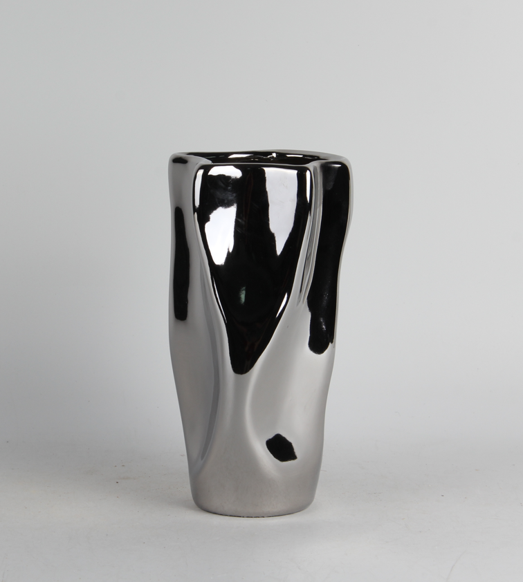 Ceramic vase