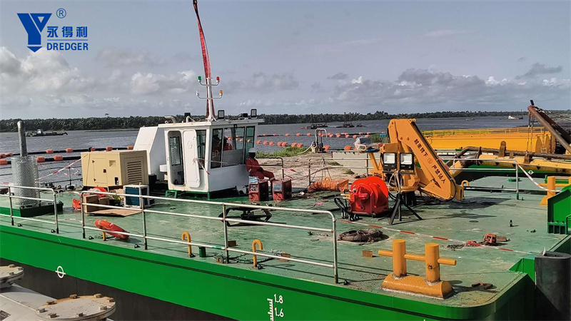 Barco de servicio