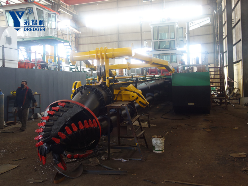 Draga de succión con cortador YLCSD300