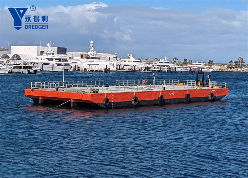 Pontón flotante