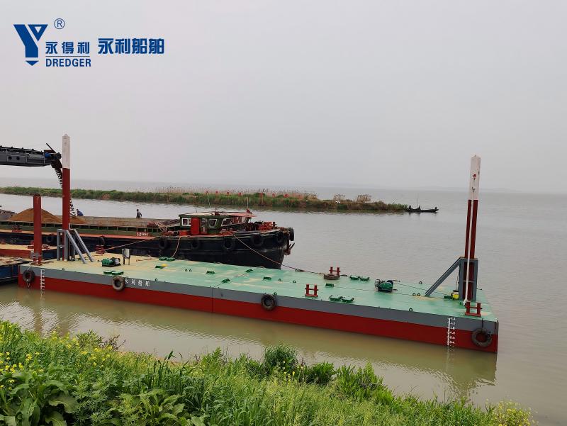 Pontón flotante