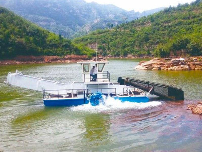 Barco de limpieza