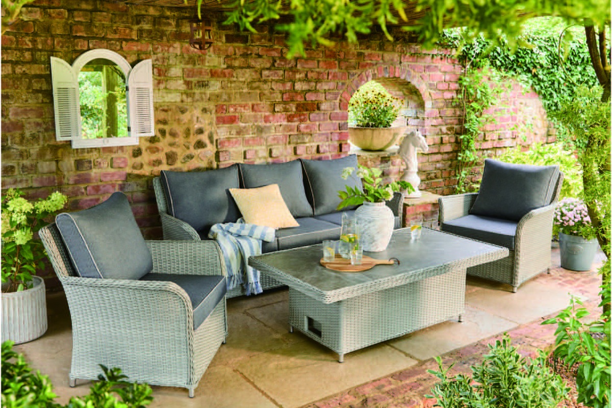Rattan_Lounge_Set