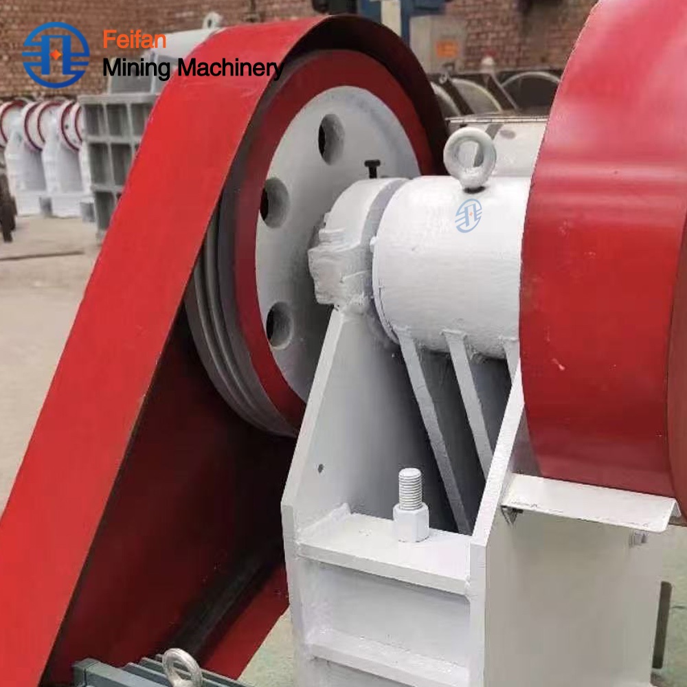 Trituradora de mandíbulas FEIFAN PE600×900 50-120tph para mineral de minería con estructura simple, trituradora aprobada por ISO