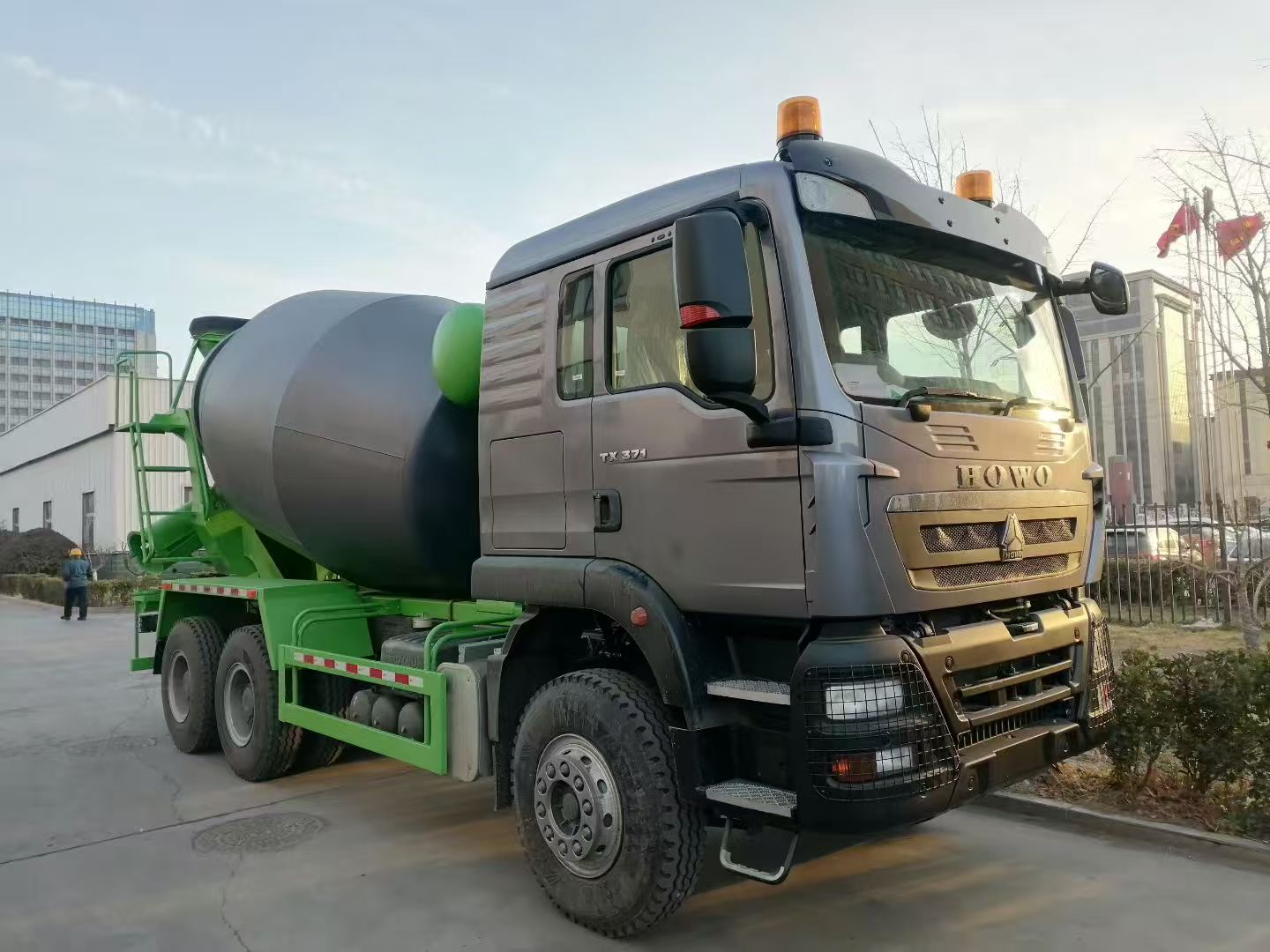 Camión hormigonera HOWO TX 6×4