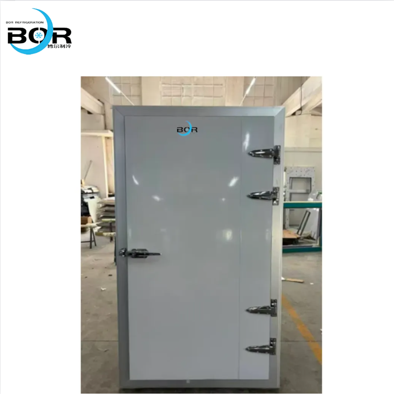 Puerta abatible semiencastrada 