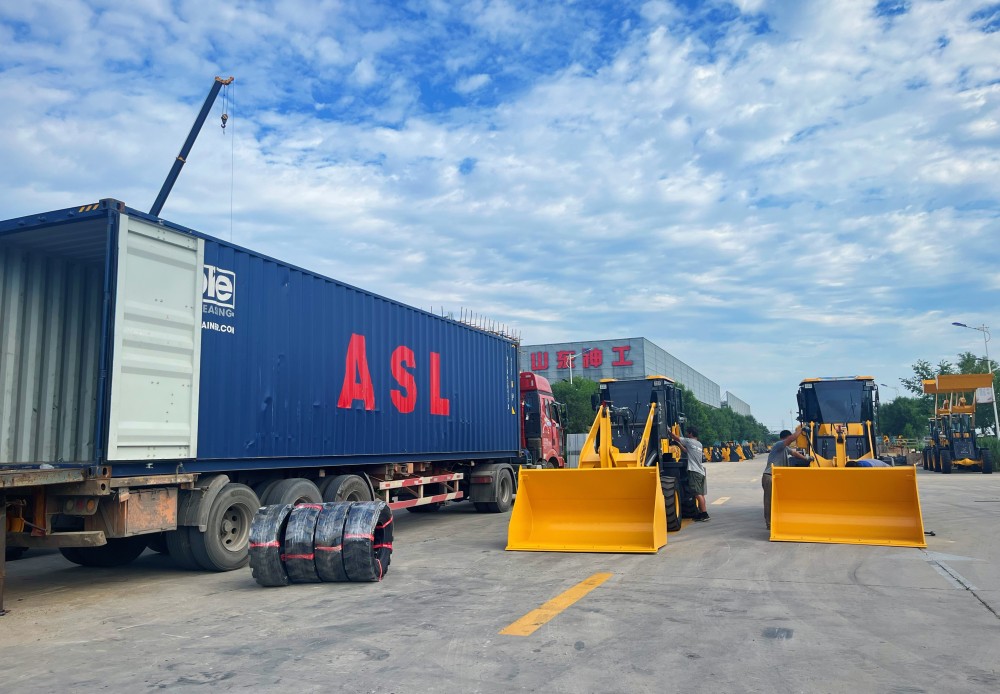Embalaje profesional de maquinaria completa para un transporte global seguro