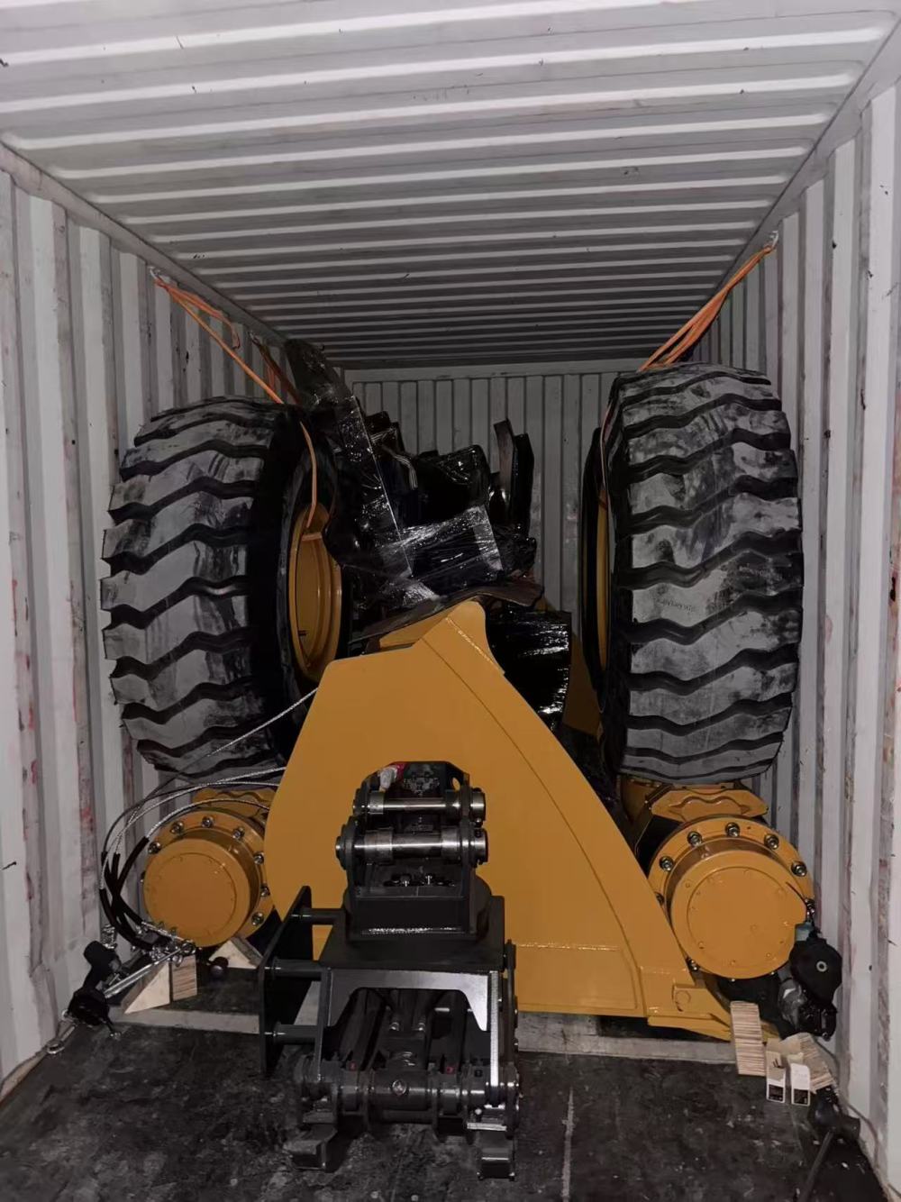 Embalaje protector de precisión para transporte marítimo