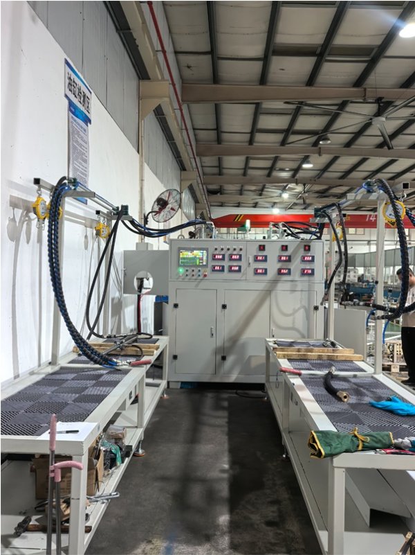 Servo dual-station test bench