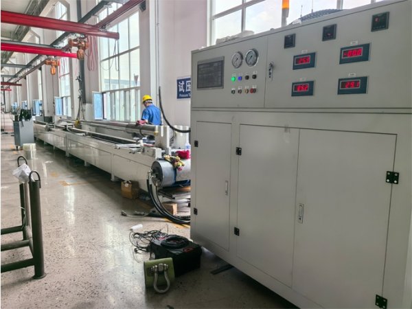 Single-acting cylinder test bench