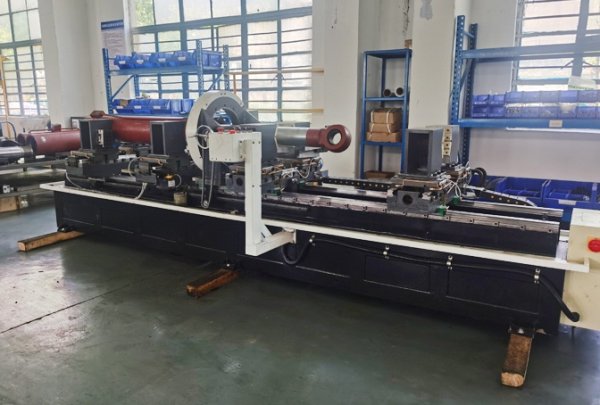 Cylinder-Assembly-Machine