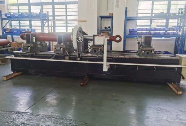 Cylinder-Assembly-Machine