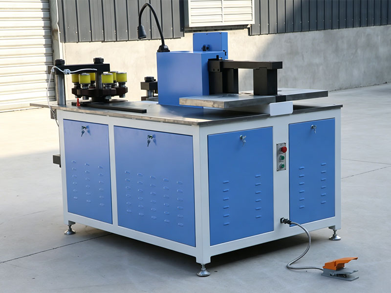 Станок для гибки шин DXJ-30CN CNC