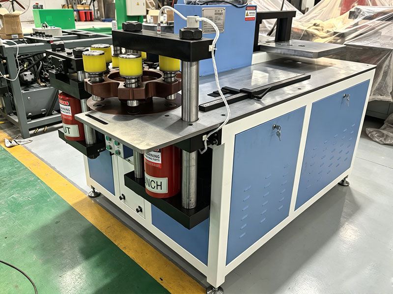 DXJ-30CN Máquina dobladora de barras colectoras CNC