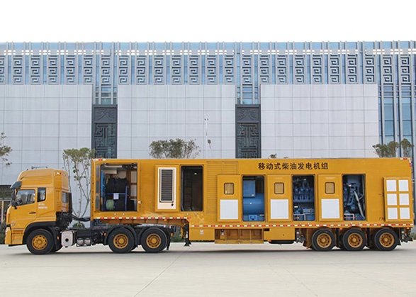 一台1600KW大型移动式发电机组